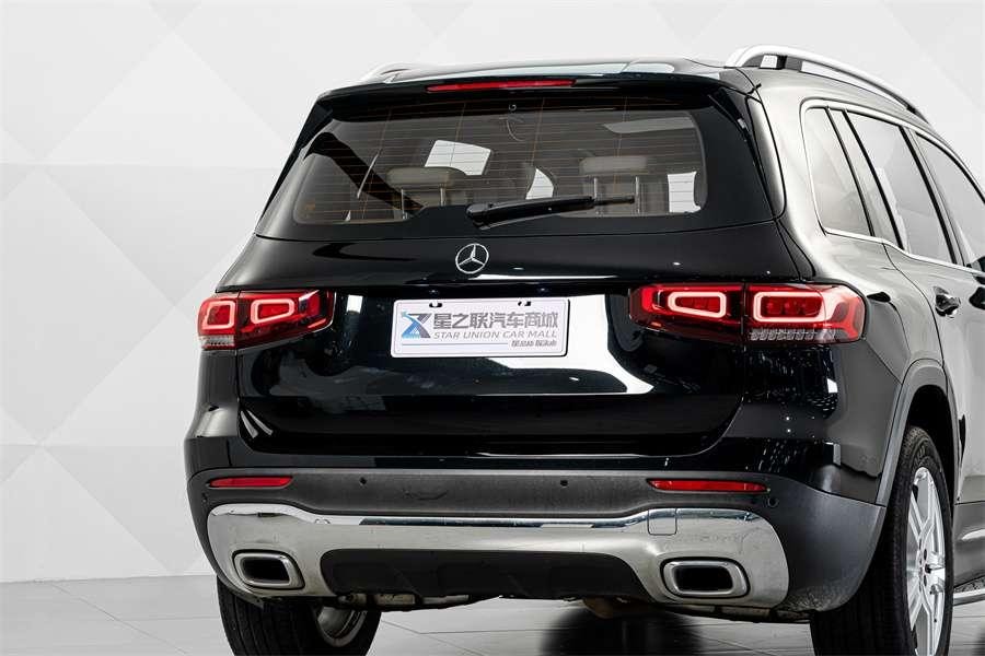 Mercedes-Benz GLB 2023 — фото автомобиля