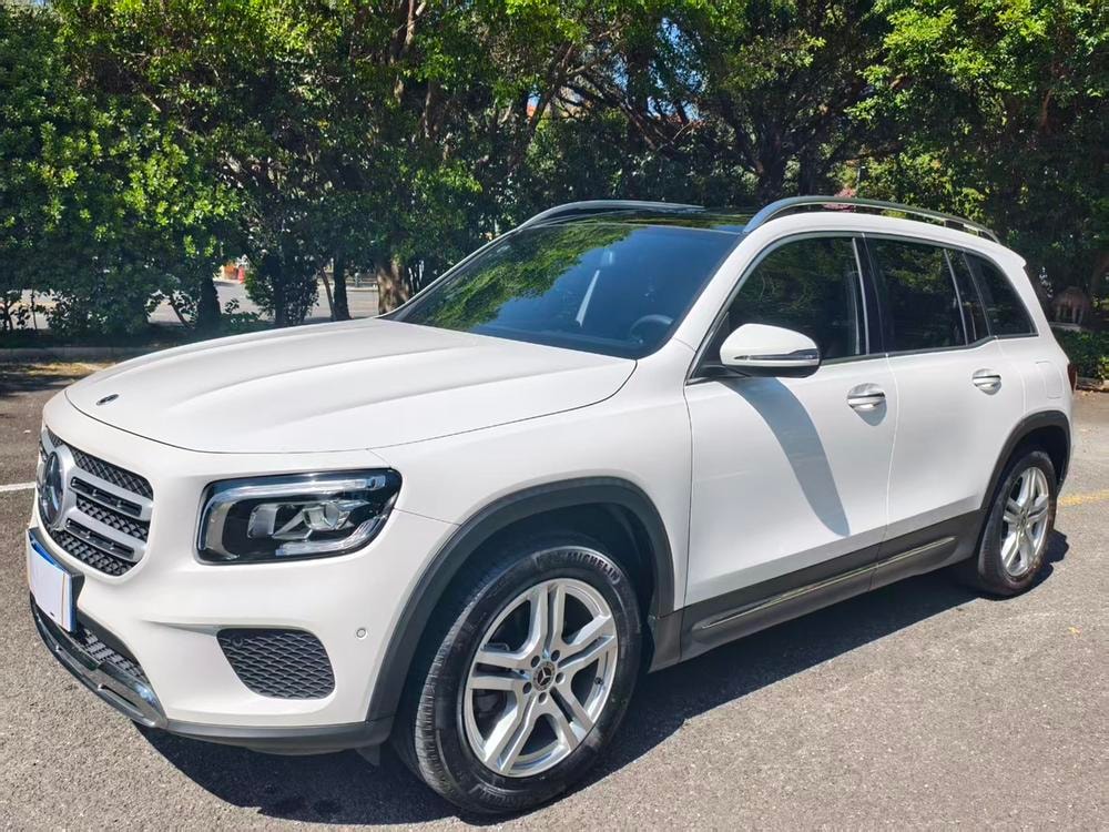 Mercedes-Benz GLB 2021 — фото автомобиля