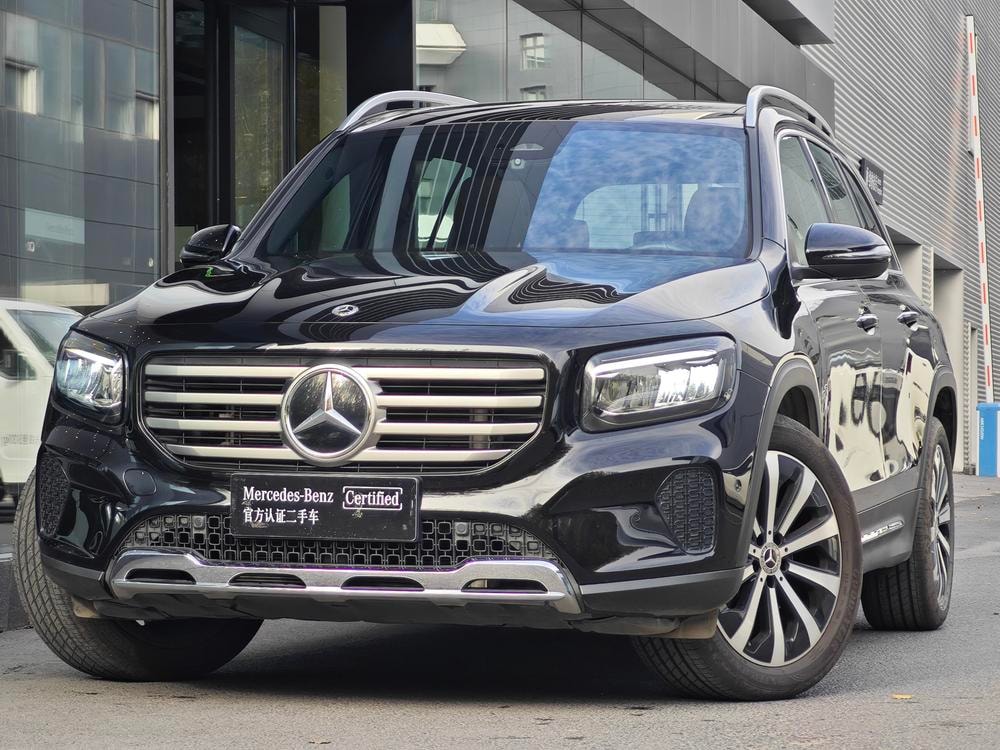 Mercedes-Benz GLB 2025 — фото автомобиля