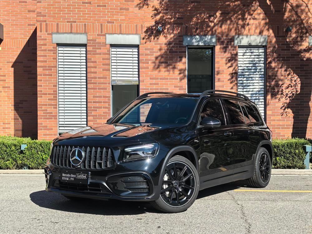 Mercedes-Benz GLB AMG 2024 — фото автомобиля