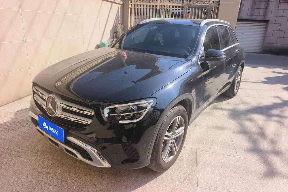 Mercedes-Benz GLC 2021 — фото автомобиля