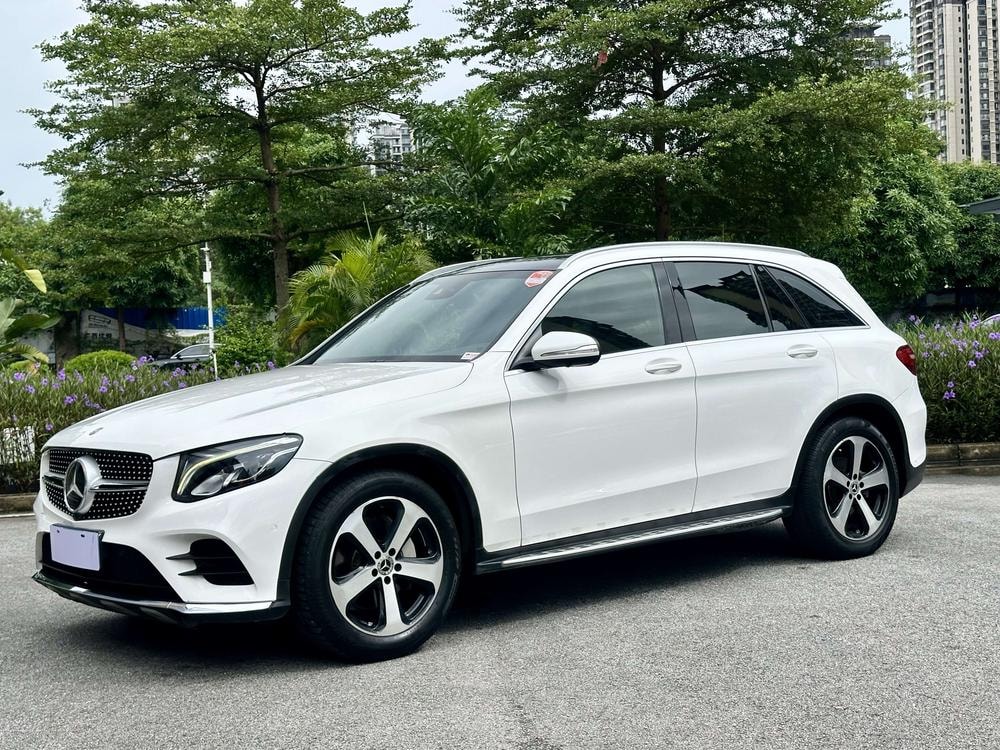 Mercedes-Benz GLC 2018 — фото автомобиля