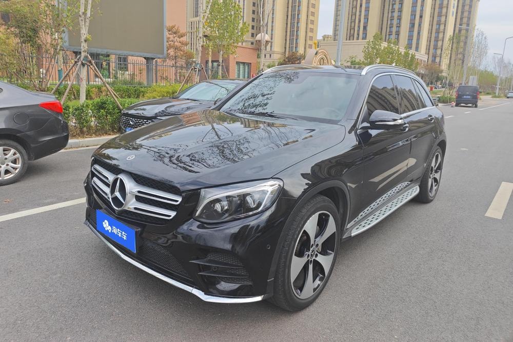 Mercedes-Benz GLC 2018 — фото автомобиля