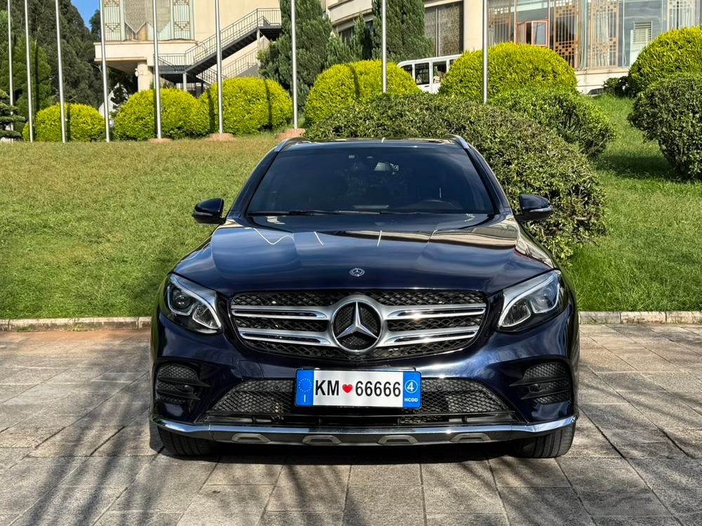 Mercedes-Benz GLC 2017 — фото автомобиля 1