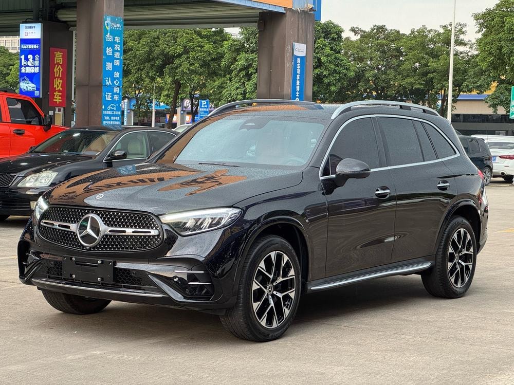 Mercedes-Benz GLC 2024 — фото автомобиля