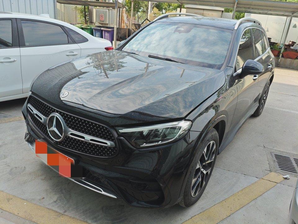 Mercedes-Benz GLC 2024 — фото автомобиля
