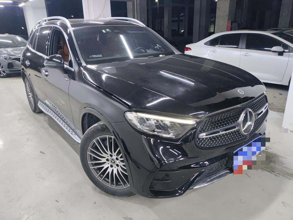 Mercedes-Benz GLC 2024 — фото автомобиля