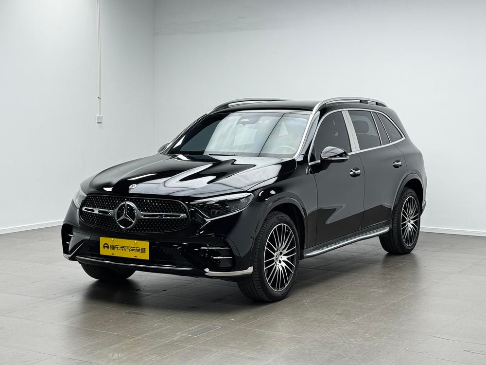 Mercedes-Benz GLC 2023 — фото автомобиля 1