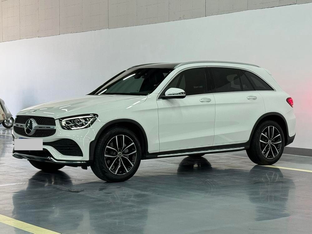 Mercedes-Benz GLC 2021 — фото автомобиля