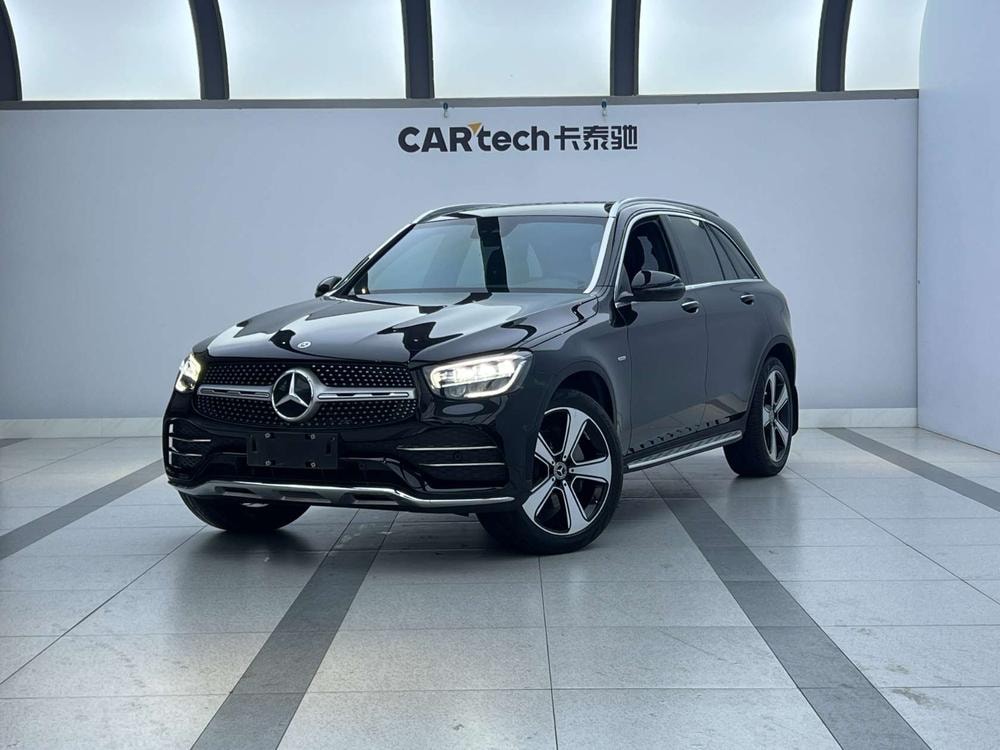 Mercedes-Benz GLC 2022 — фото автомобиля