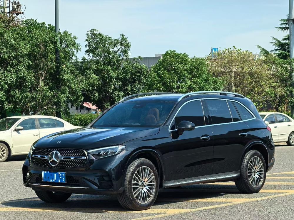 Mercedes-Benz GLC 2024 — фото автомобиля