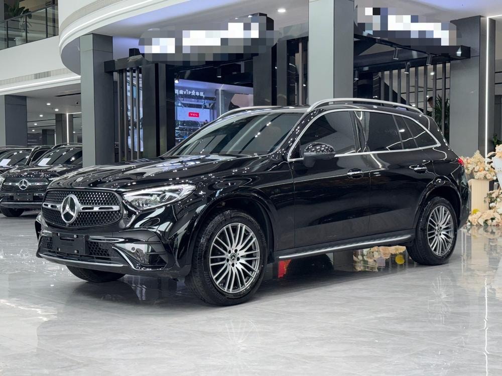 Mercedes-Benz GLC 2023 — фото автомобиля