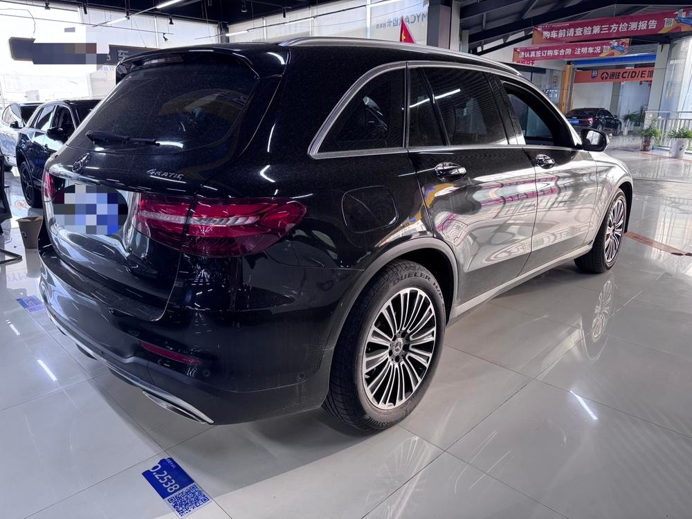 Mercedes-Benz GLC 2019 — фото автомобиля