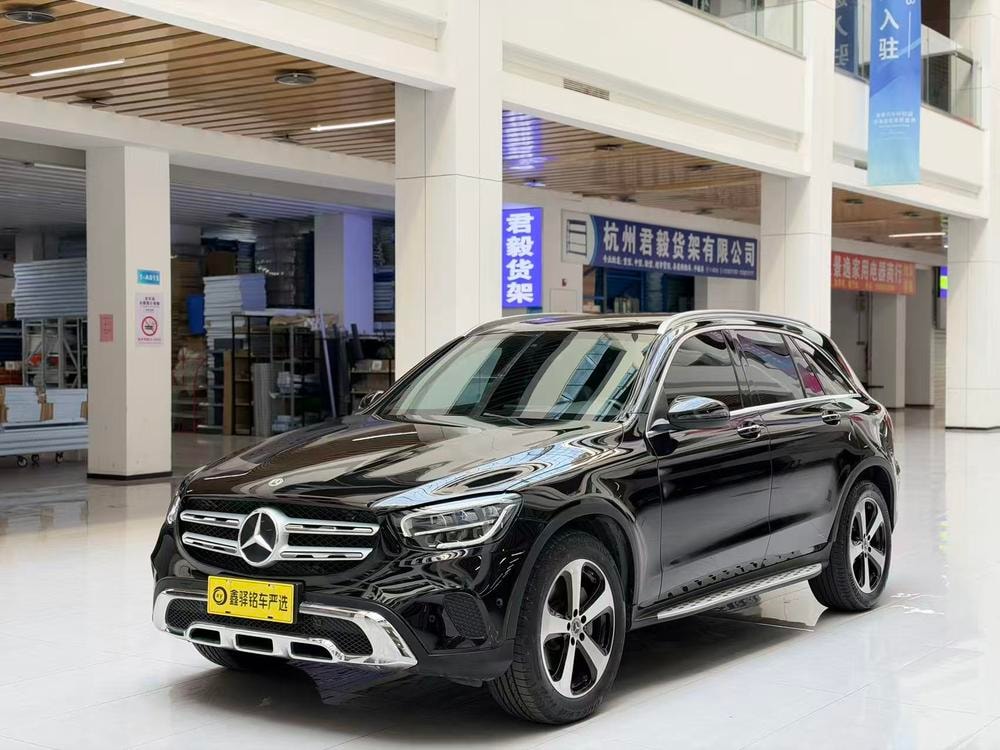 Mercedes-Benz GLC 2022 — фото автомобиля