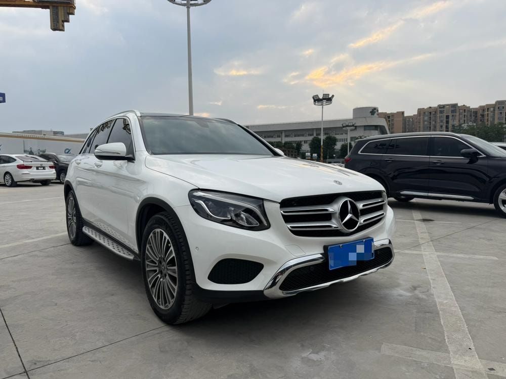 Mercedes-Benz GLC 2017 — фото автомобиля 1