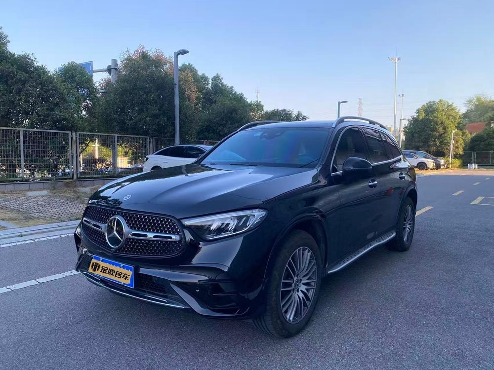 Mercedes-Benz GLC 2026 — фото автомобиля