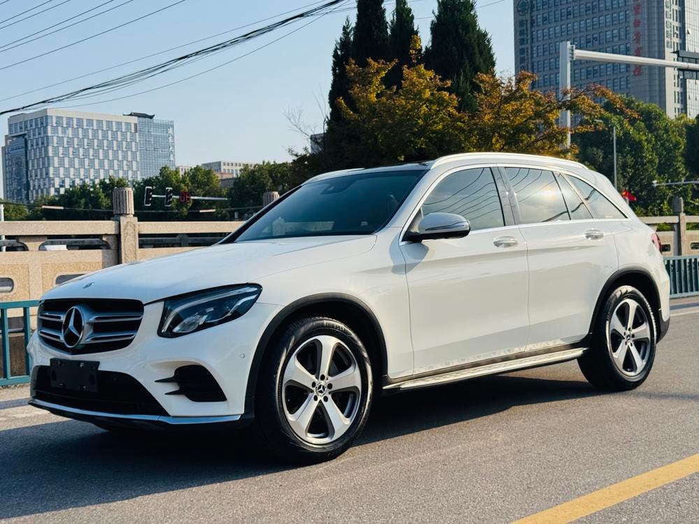 Mercedes-Benz GLC 2017 — фото автомобиля 1