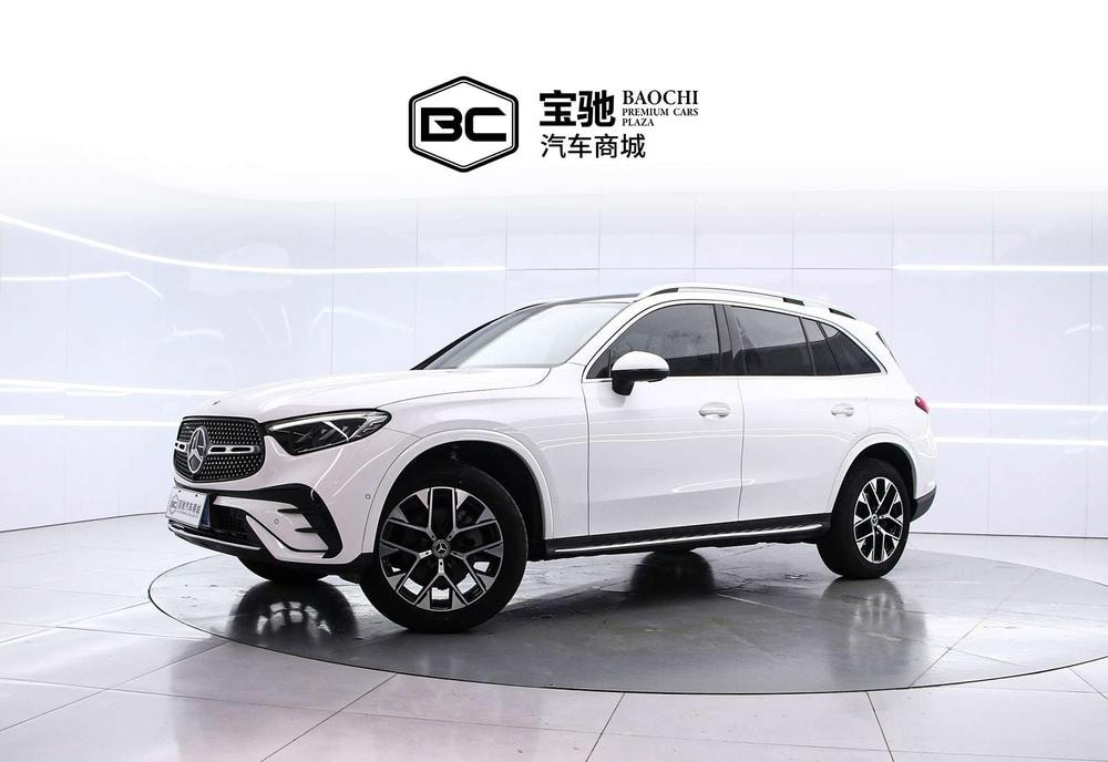 Mercedes-Benz GLC 2023 — фото автомобиля 1