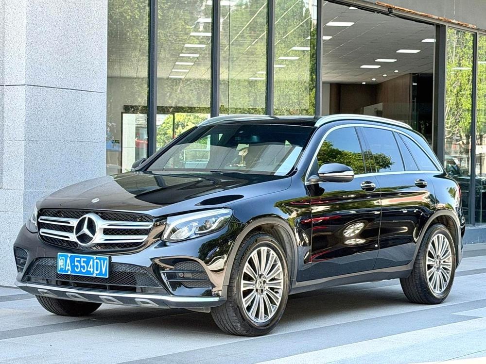 Mercedes-Benz GLC 2018 — фото автомобиля 1