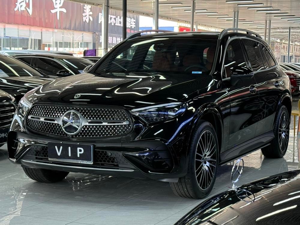Mercedes-Benz GLC 2024 — фото автомобиля 1