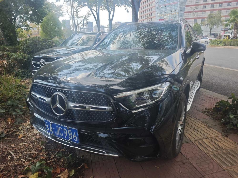 Mercedes-Benz GLC 2024 — фото автомобиля