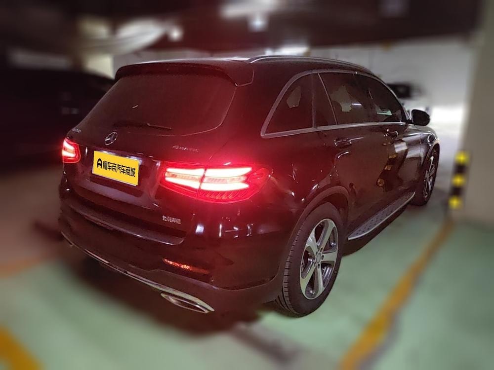 Mercedes-Benz GLC 2017 — фото автомобиля 1
