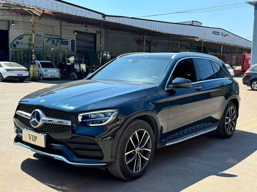 Mercedes-Benz GLC 2022 — фото автомобиля 1