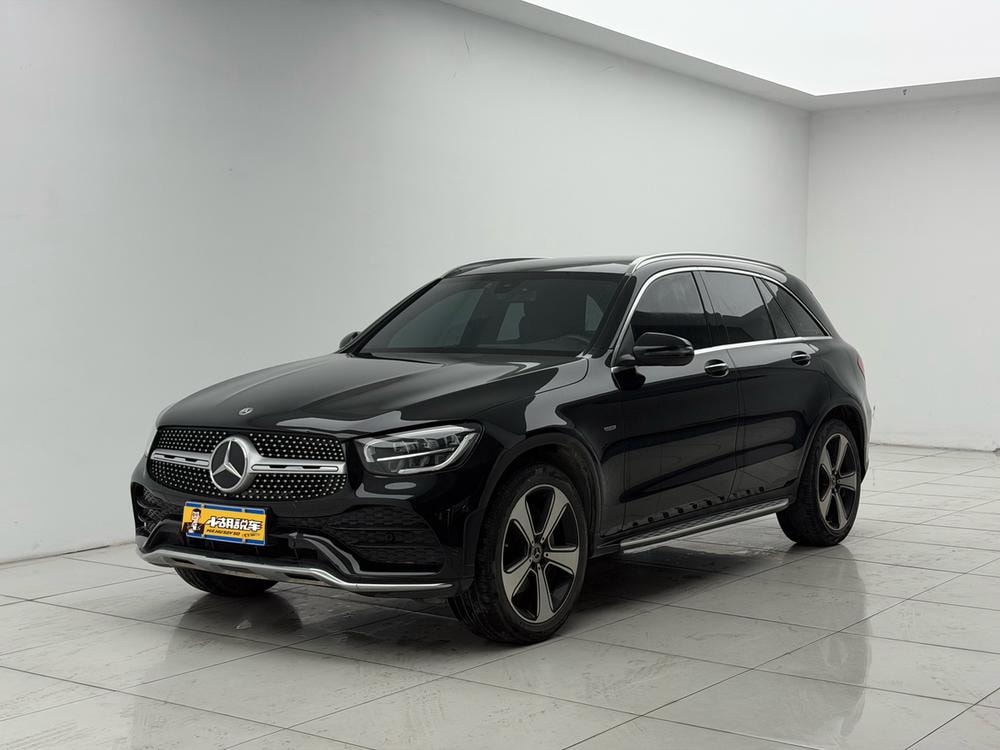 Mercedes-Benz GLC 2022 — фото автомобиля 1