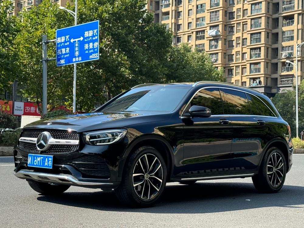 Mercedes-Benz GLC 2021 — фото автомобиля 1
