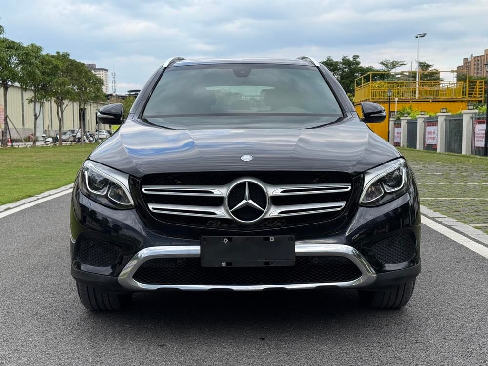 Mercedes-Benz GLC 2016 — фото автомобиля