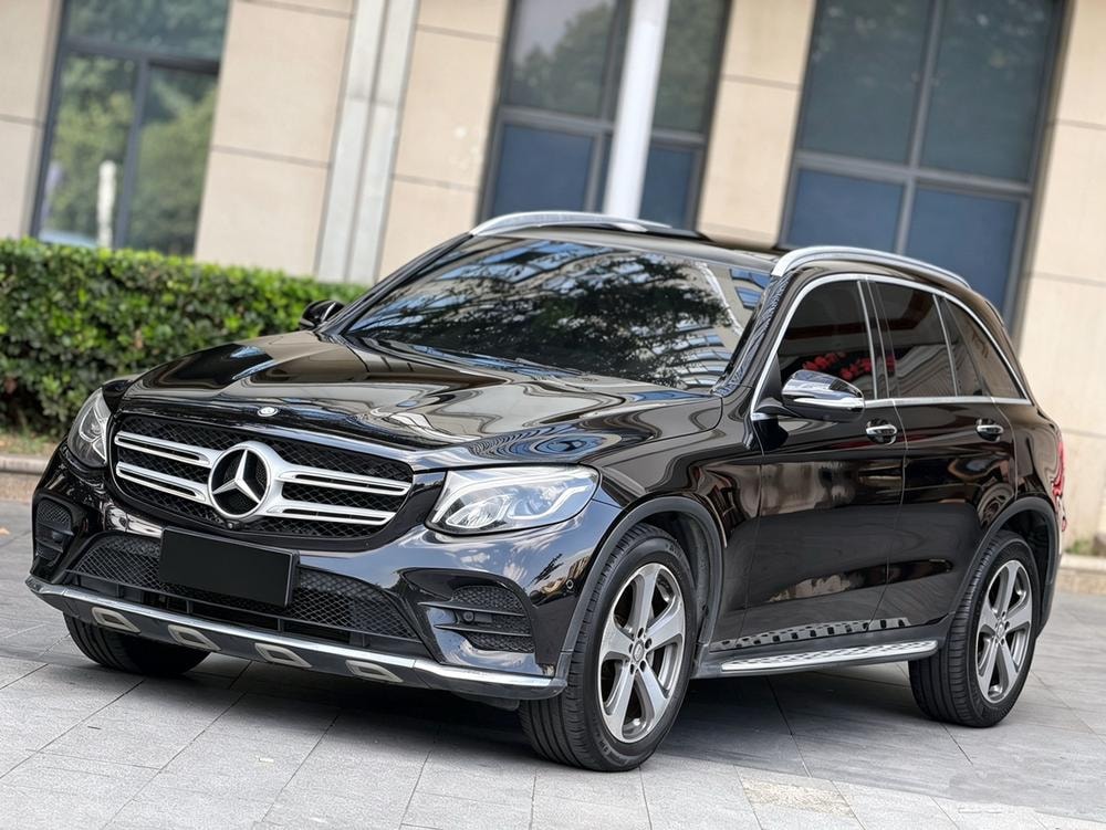 Mercedes-Benz GLC 2017 — фото автомобиля