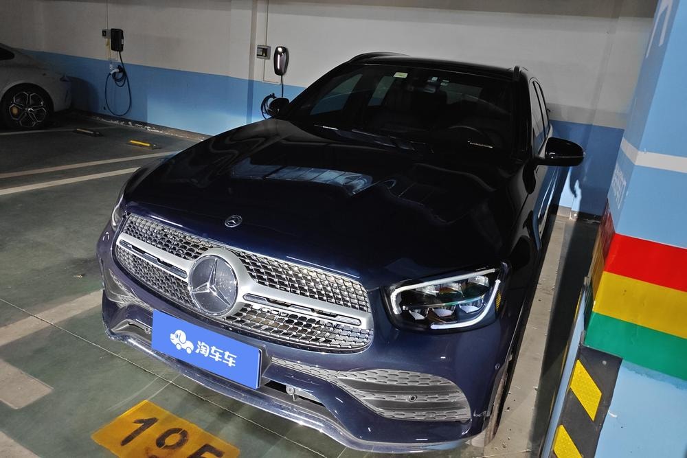 Mercedes-Benz GLC 2021 — фото автомобиля