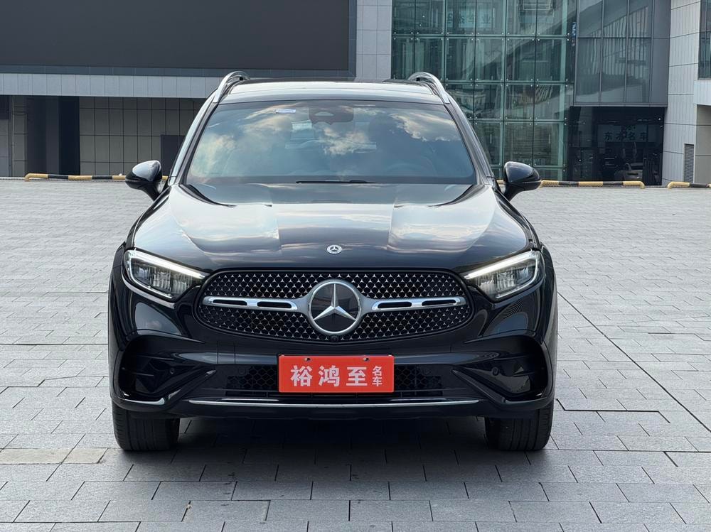 Mercedes-Benz GLC 2023 — фото автомобиля