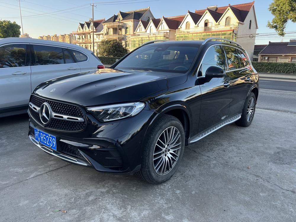 Mercedes-Benz GLC 2024 — фото автомобиля