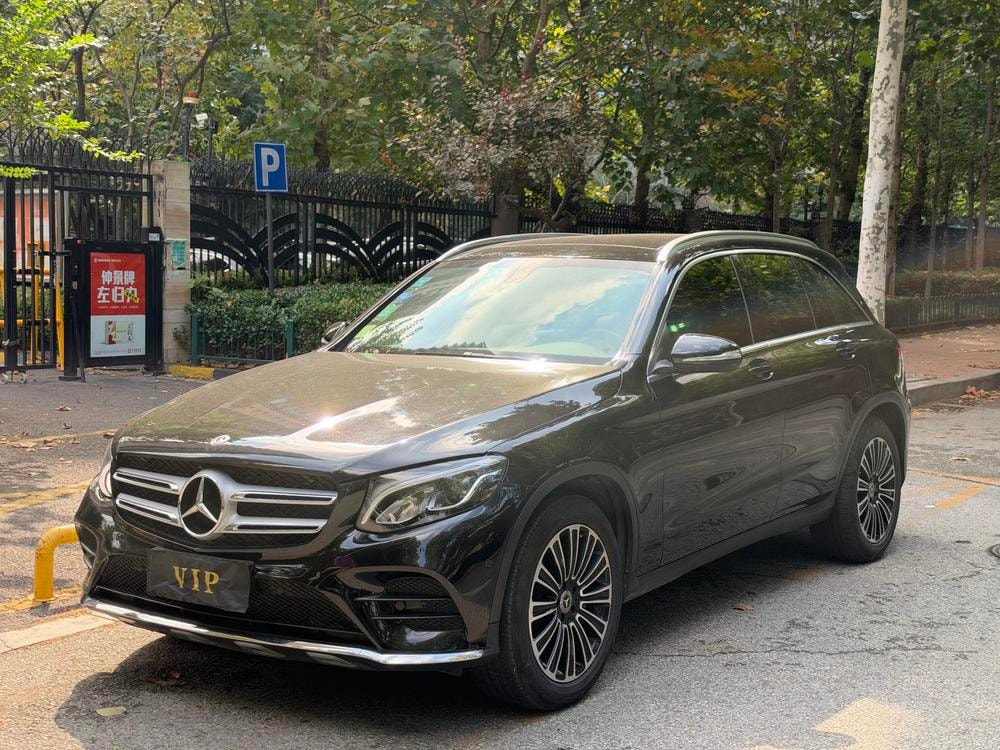 Mercedes-Benz GLC 2017 — фото автомобиля