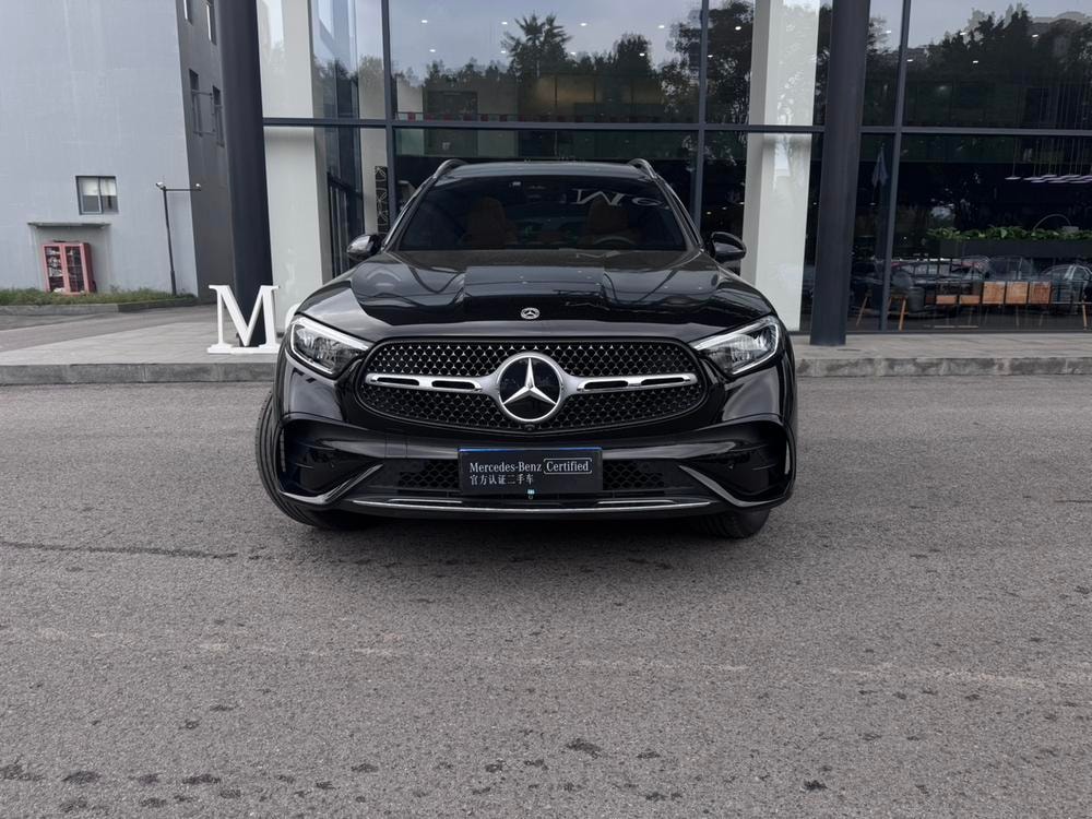 Mercedes-Benz GLC 2025 — фото автомобиля