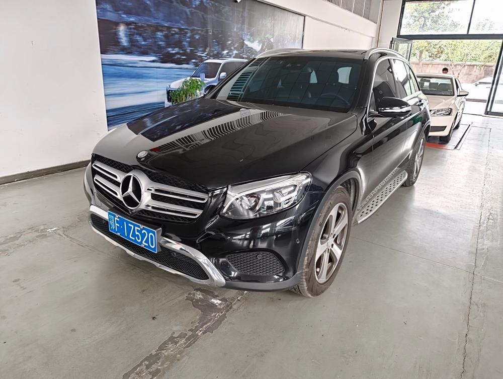 Mercedes-Benz GLC 2016 — фото автомобиля