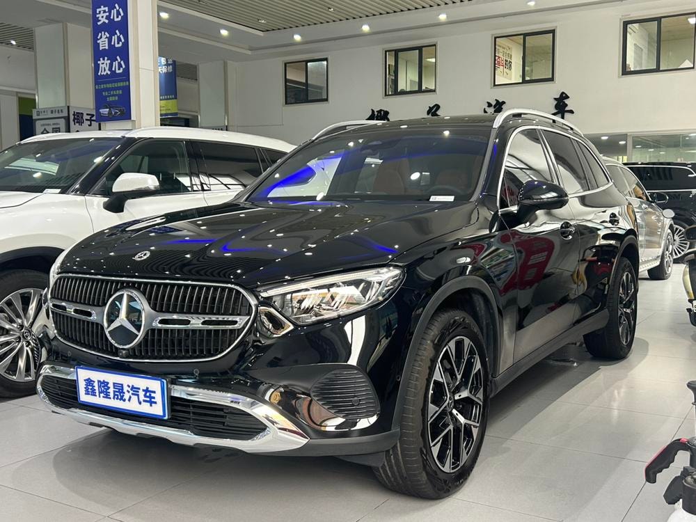 Mercedes-Benz GLC 2025 — фото автомобиля