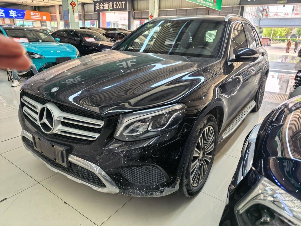Mercedes-Benz GLC 2016 — фото автомобиля