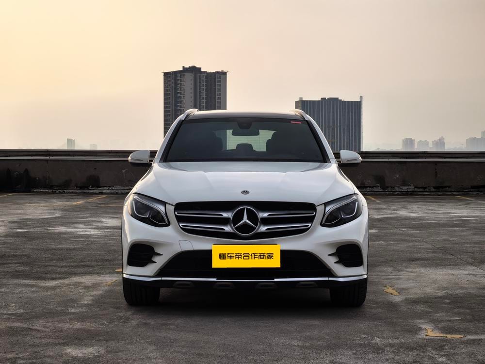 Mercedes-Benz GLC 2019 — фото автомобиля