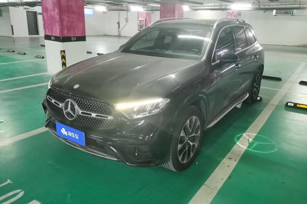 Mercedes-Benz GLC 2023 — фото автомобиля