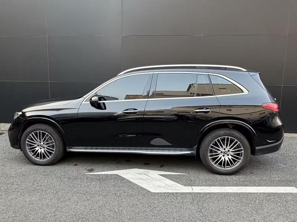 Mercedes-Benz GLC 2025 — фото автомобиля