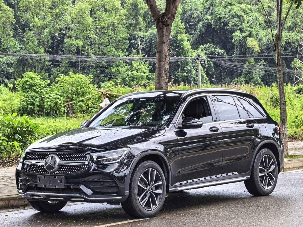 Mercedes-Benz GLC 2021 — фото автомобиля