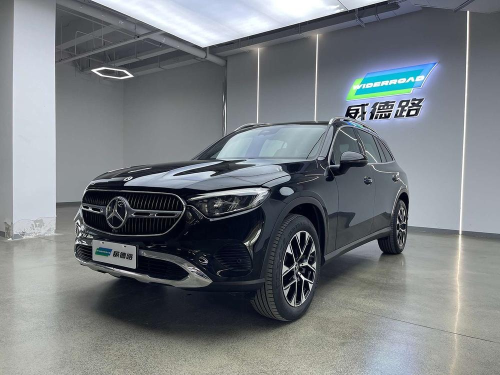 Mercedes-Benz GLC 2023 — фото автомобиля