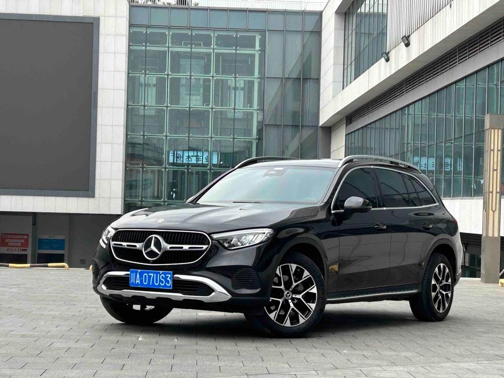 Mercedes-Benz GLC 2024 — фото автомобиля