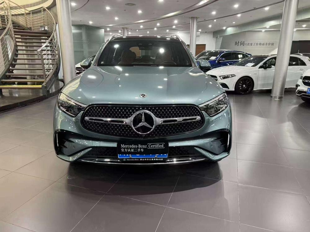 Mercedes-Benz GLC 2024 — фото автомобиля