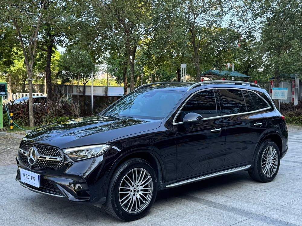 Mercedes-Benz GLC 2024 — фото автомобиля