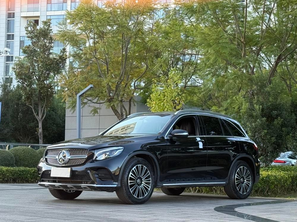 Mercedes-Benz GLC 2018 — фото автомобиля