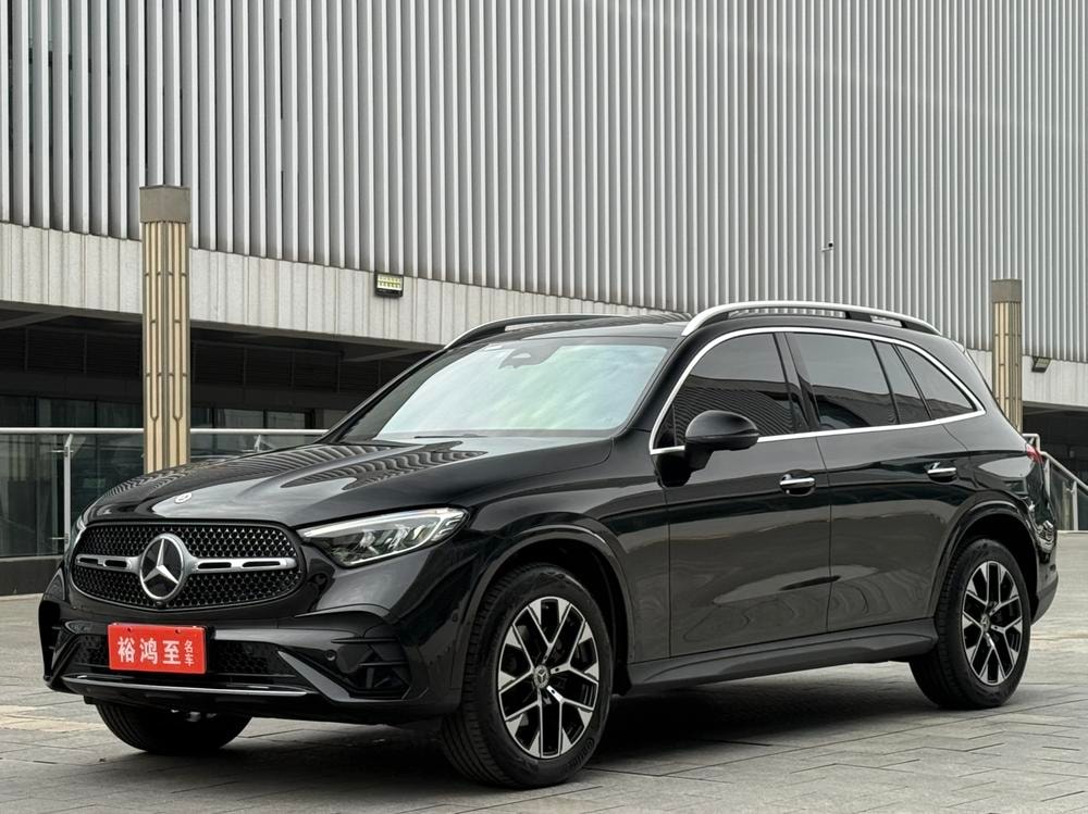 Mercedes-Benz GLC 2024 — фото автомобиля 1