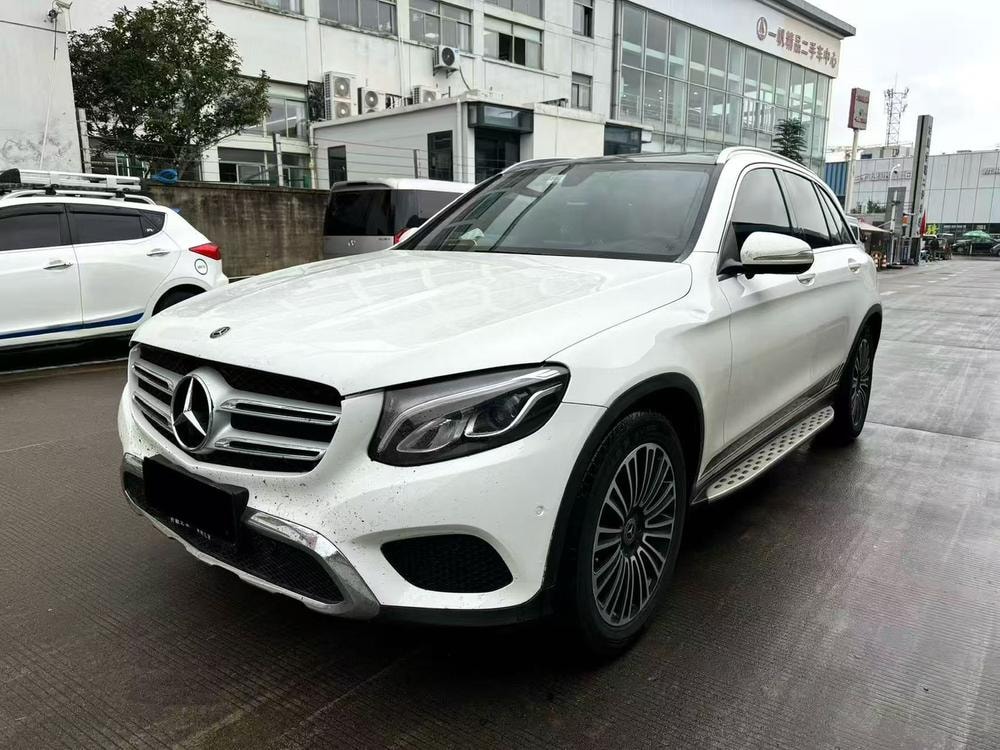 Mercedes-Benz GLC 2018 — фото автомобиля